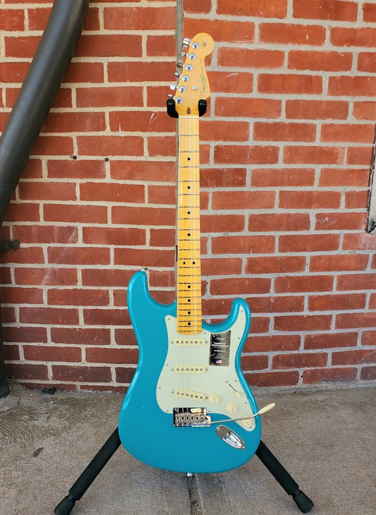 Fender American Professional II Stratocaster - Miami Blue