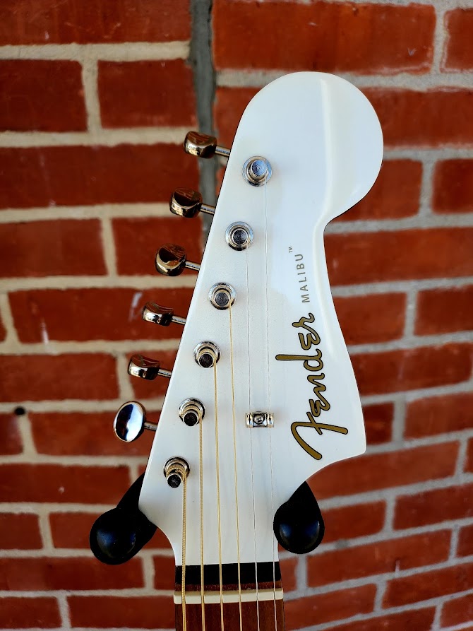 Fender Malibu Player - Arctic Gold